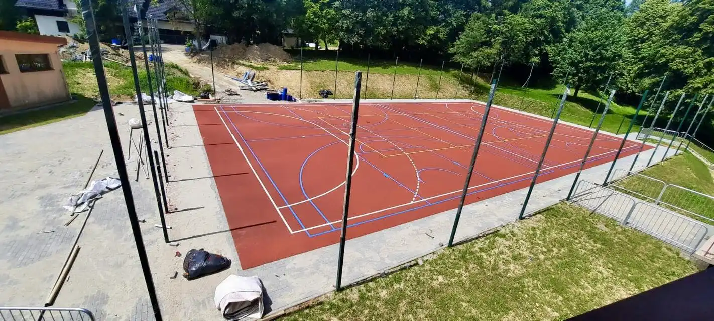 Sportowa rewolucja w Krynicy-Zdroju. Nowe boisko dla młodych sportowców