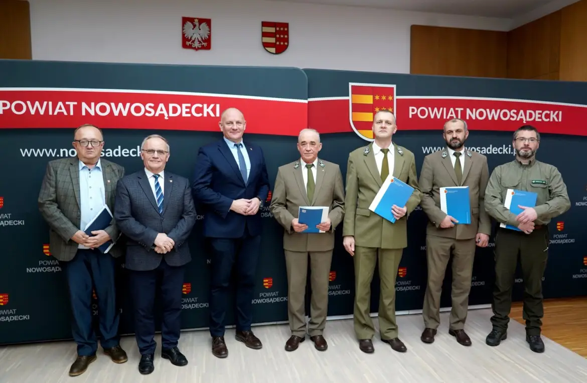 Nowe porozumienie dla ochrony 28 tys. hektarów lasów w powiecie