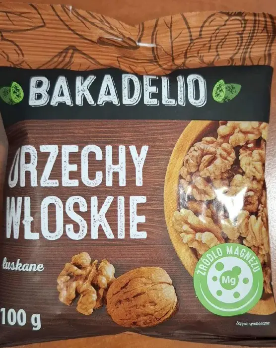 Niebezpieczne orzechy włoskie w sklepach. Wycofywana partia 100 g