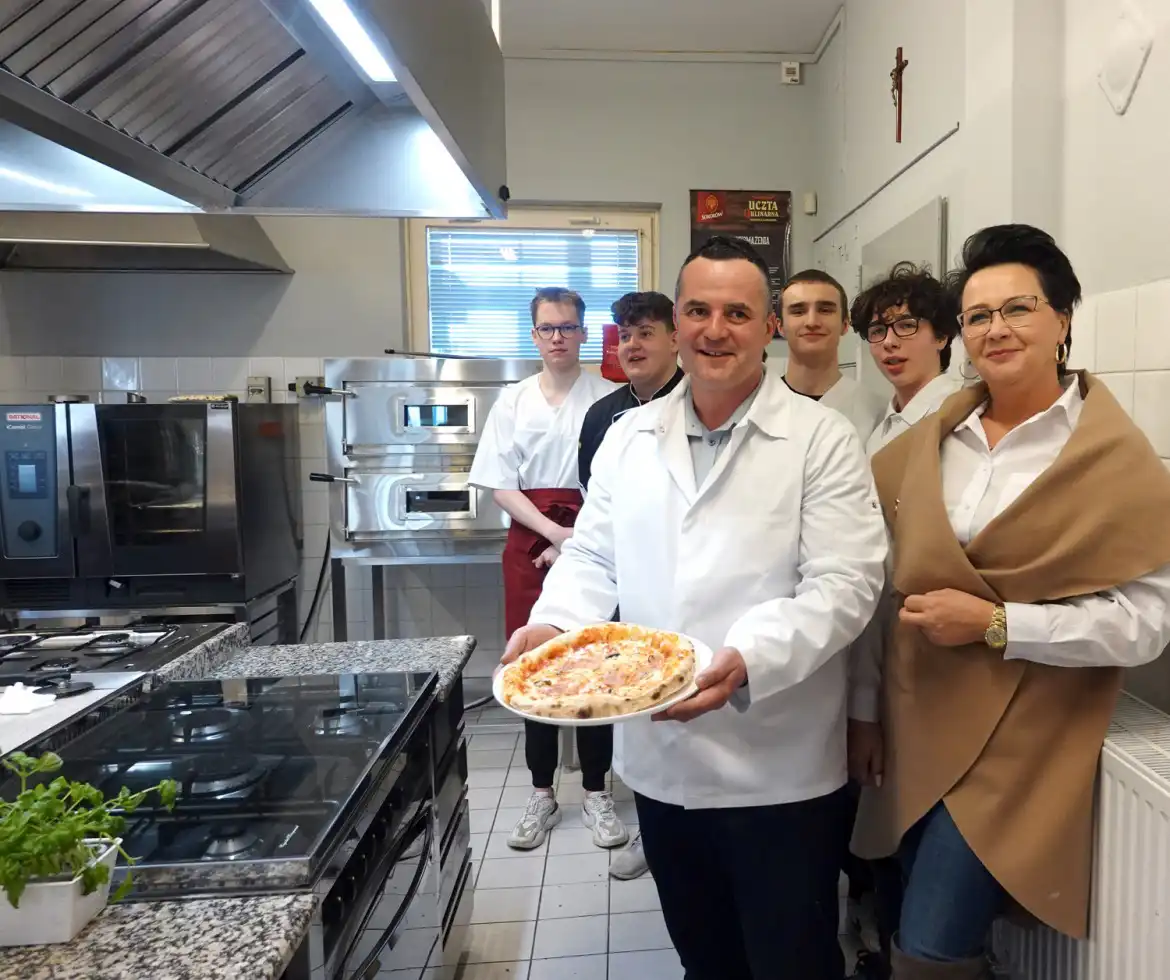 Włoska uczta w ZSP w Nawojowej