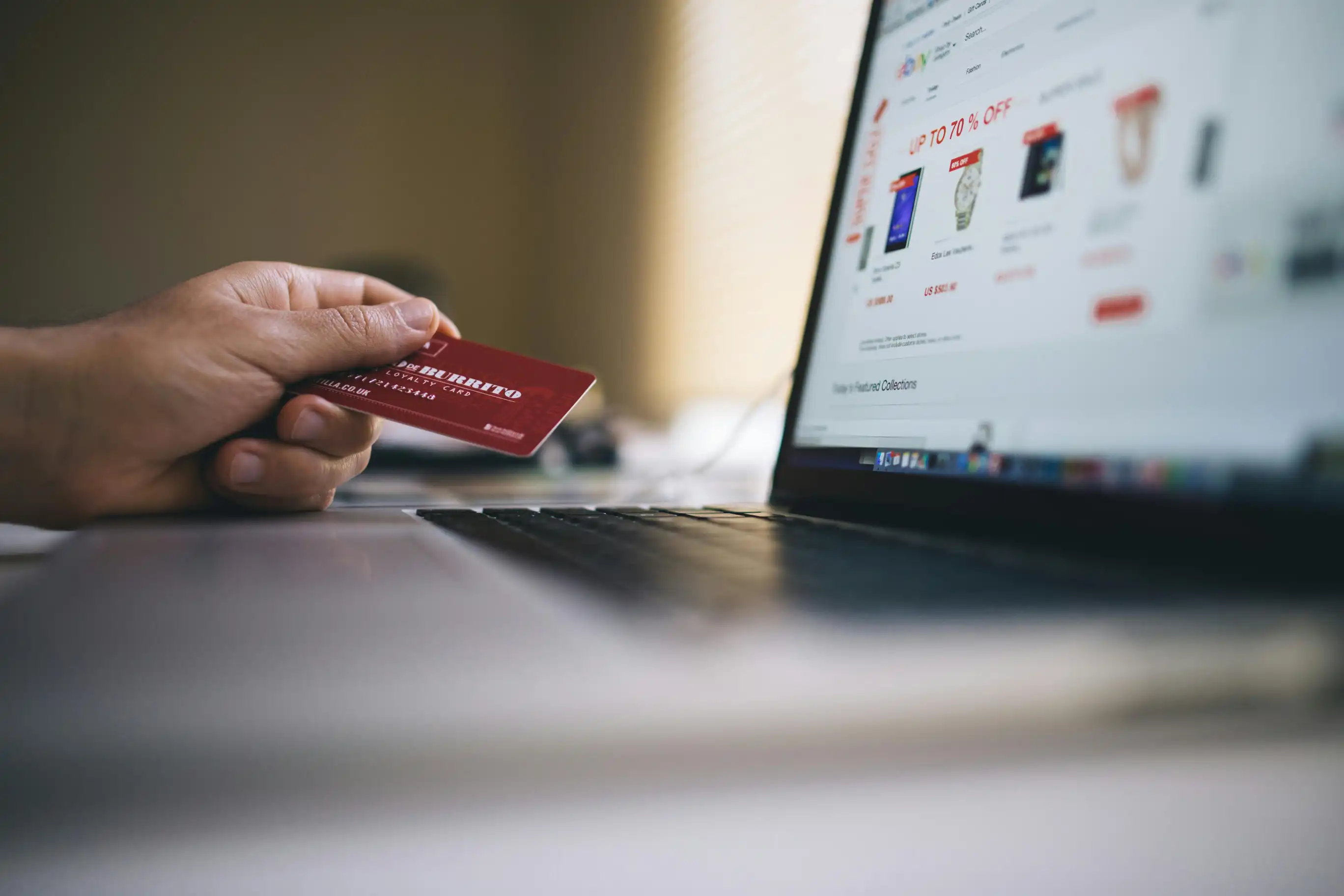Od dziś obowiązują nowe przepisy. Platformy e-commerce muszą monitorować bezpieczeństwo sprzedawanych produktów