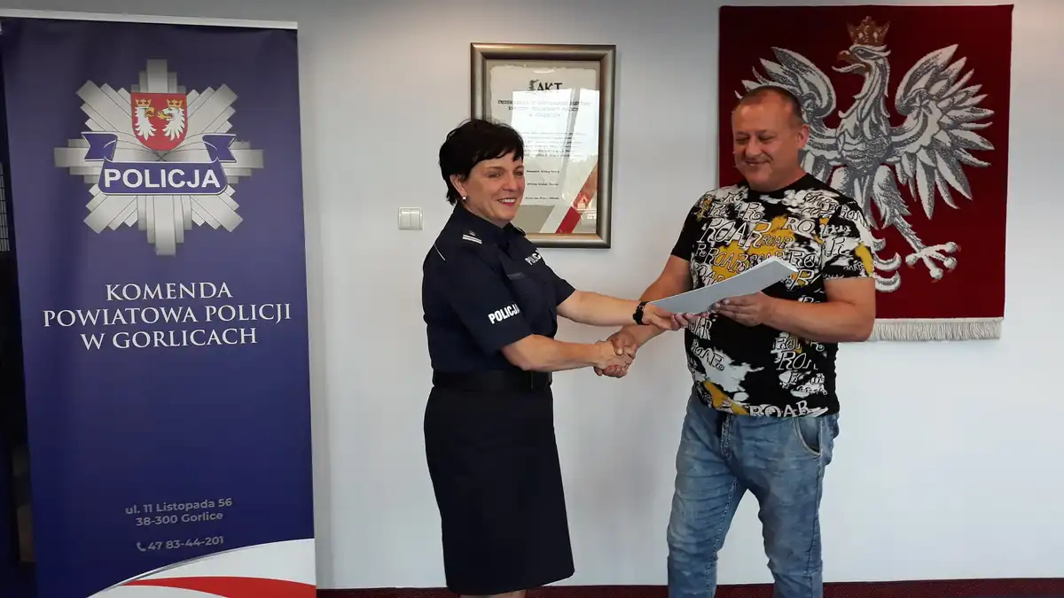 Mieszkaniec Wójtowej uratował życie mężczyźnie poszkodowanemu w wypadku samochodowym
