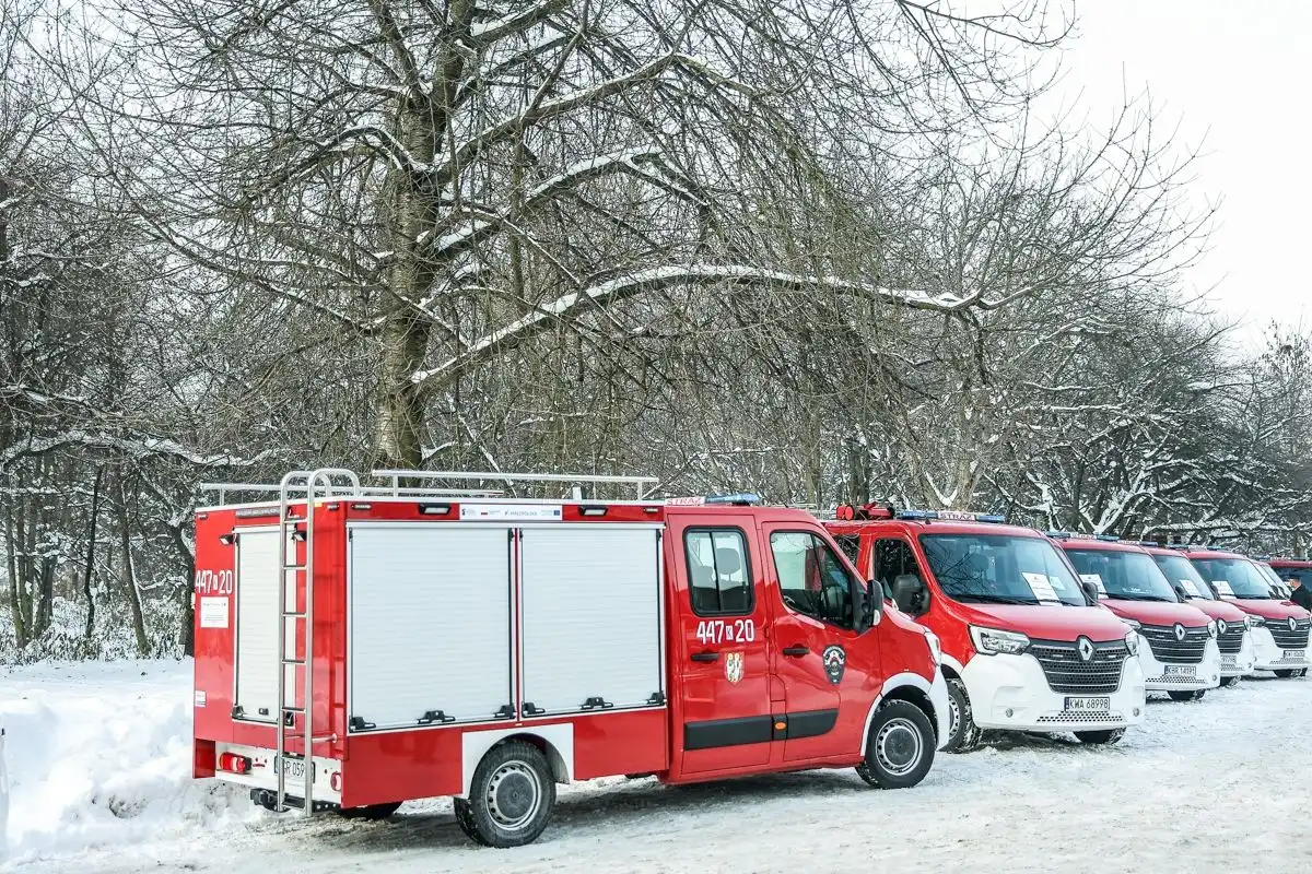 47 nowoczesnych samochodów dla małopolskich OSP