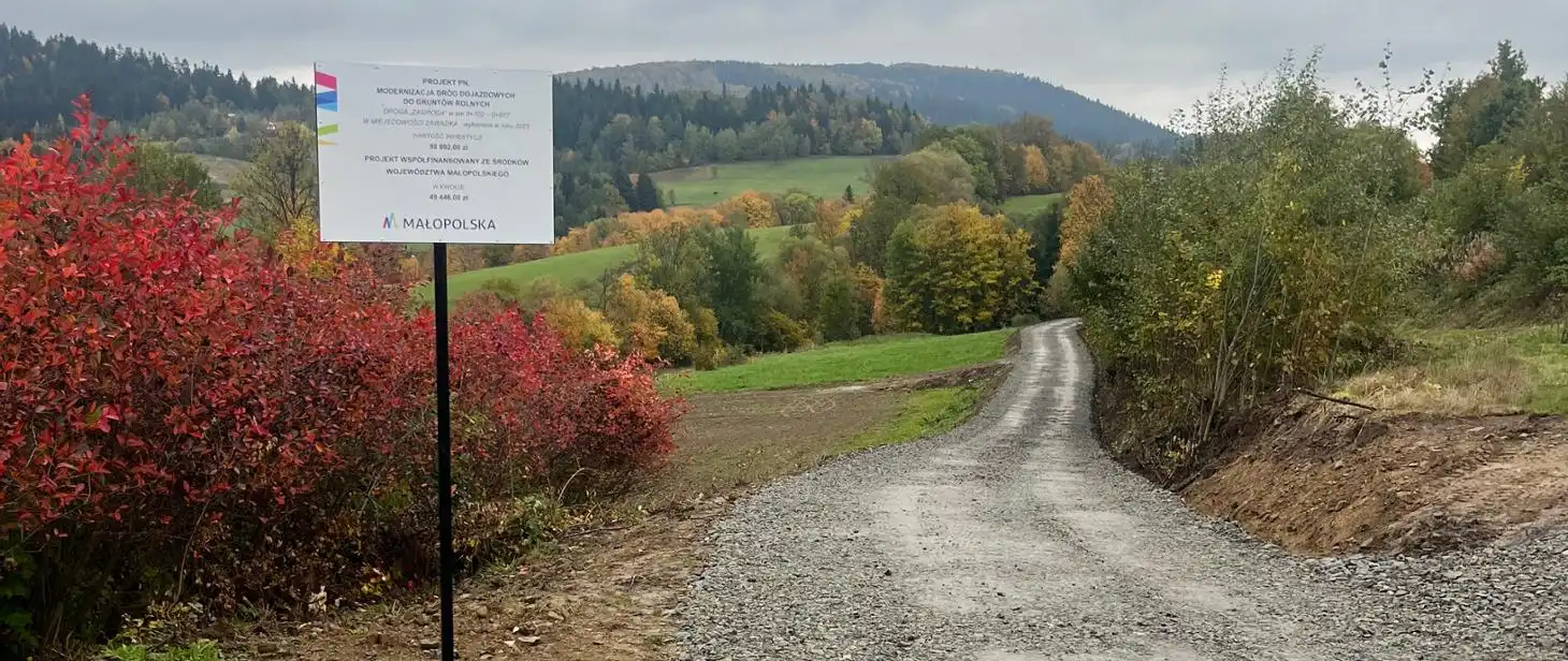 Zawadka: droga dojazdowa do gruntów rolnych „Zagroda” zyskała nową nawierzchnię