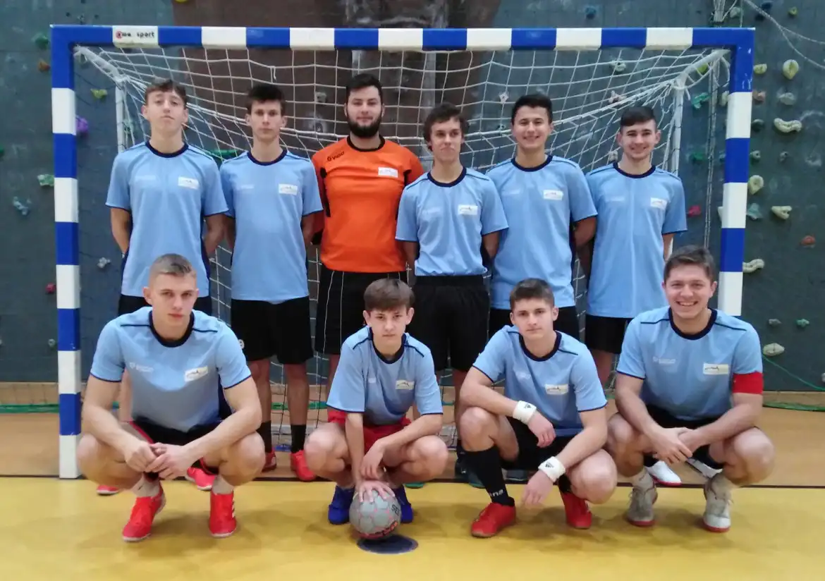 Uczniowie ZS w Starym Sączu reprezentują szkołę w wojewódzkich i rejonowych zawodach sportowych
