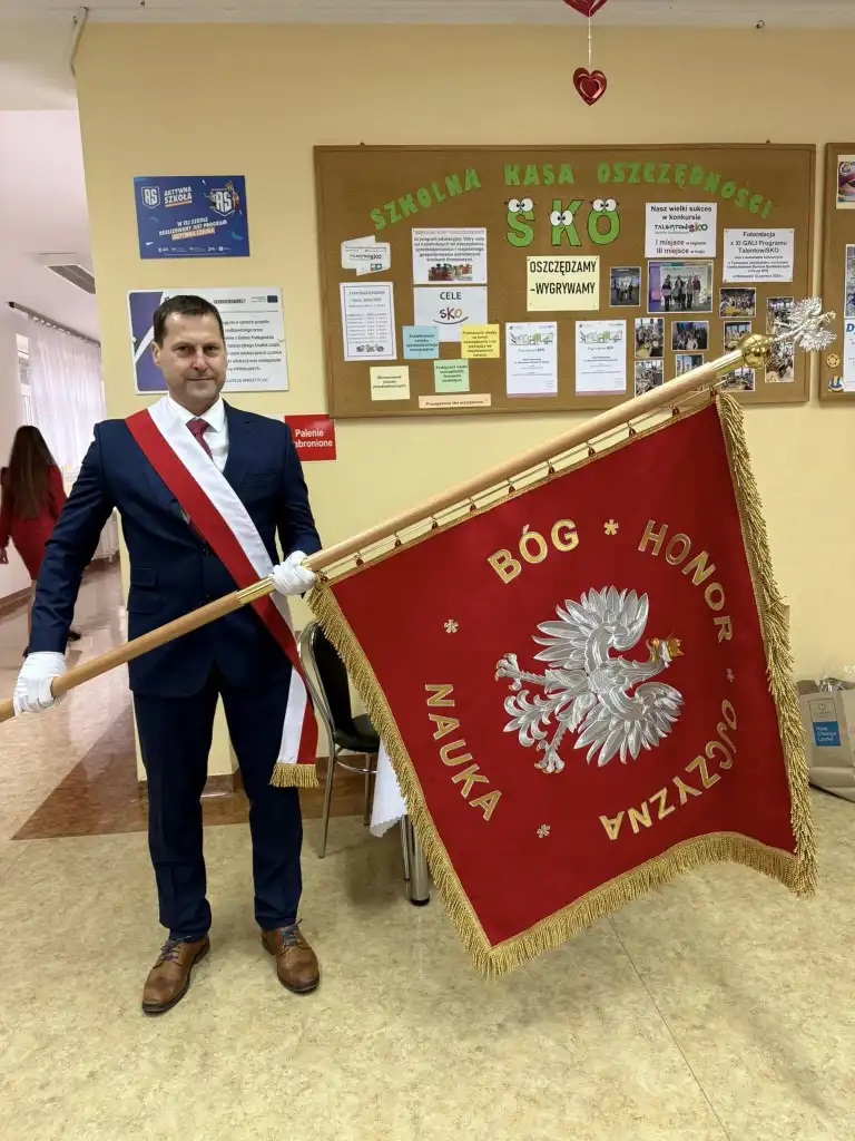Historyczny dzień w Szkole Podstawowej w Olszanie. Sztandar na 40-lecie