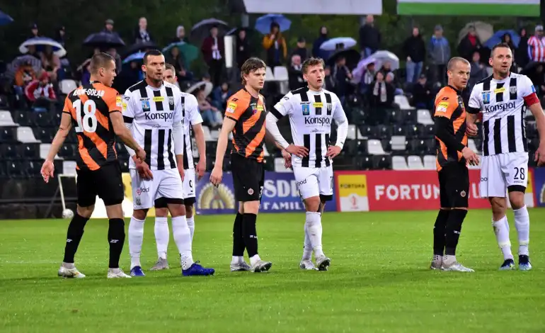 Sandecja remisuje z Chrobrym Głogów