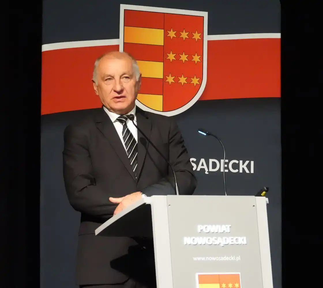 Zarząd Powiatu Nowosądeckiego z jednogłośnym absolutorium