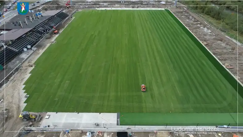 Postępują prace na budowie Stadionu Sandecji