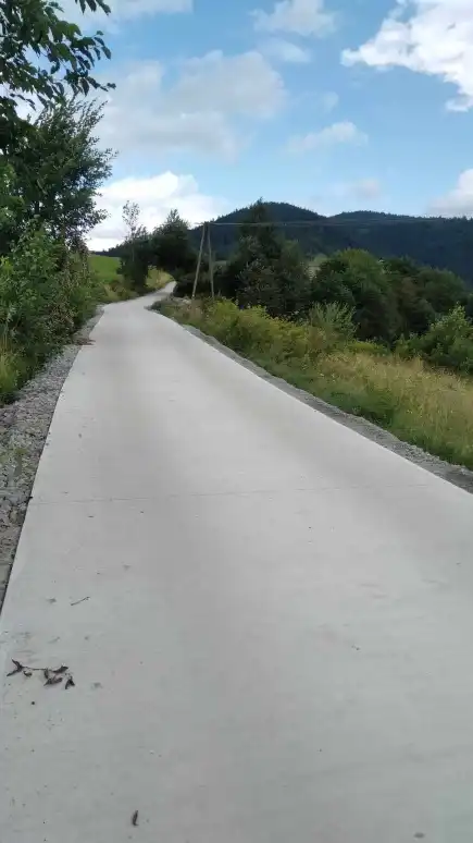 Na terenie Miasta i Gminy Piwniczna-Zdrój trwają inwestycje drogowe. Część z nich została zakończona