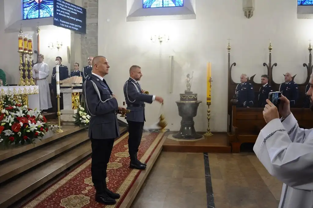 Uroczysta msza święta zainaugurowała sądeckie obchody święta Policji