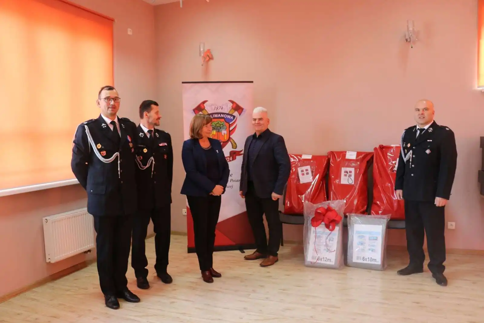 Nowy sprzęt dla OSP Limanowa. Zapory przeciwpowodziowe w trosce o bezpieczeństwo miasta