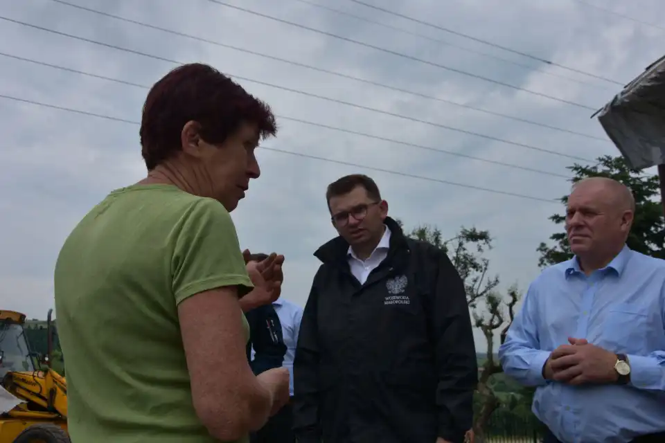 Trąba powietrzna w powiecie nowosądeckim: Do gmin trafią pierwsze środki pieniężne