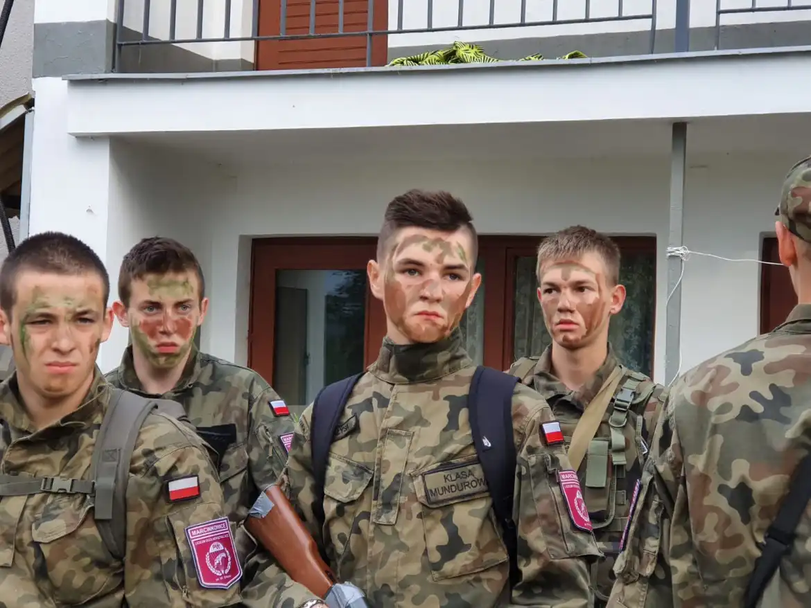 Na tym obozie przyszli policjanci i wojskowi przeszli prawdziwą szkołę życia