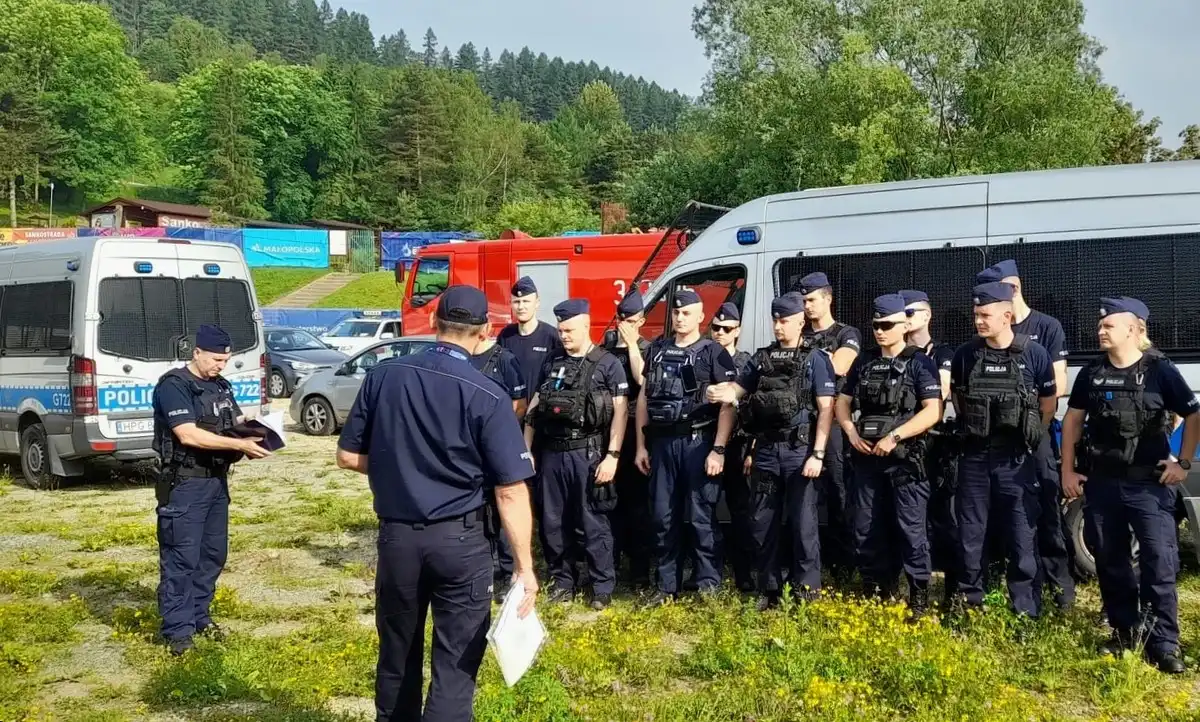 Pierwsze rozgrywki w ramach Igrzysk Europejskich na Sądecczyźnie. Policjanci dbają o bezpieczeństwo w Krynicy-Zdroju