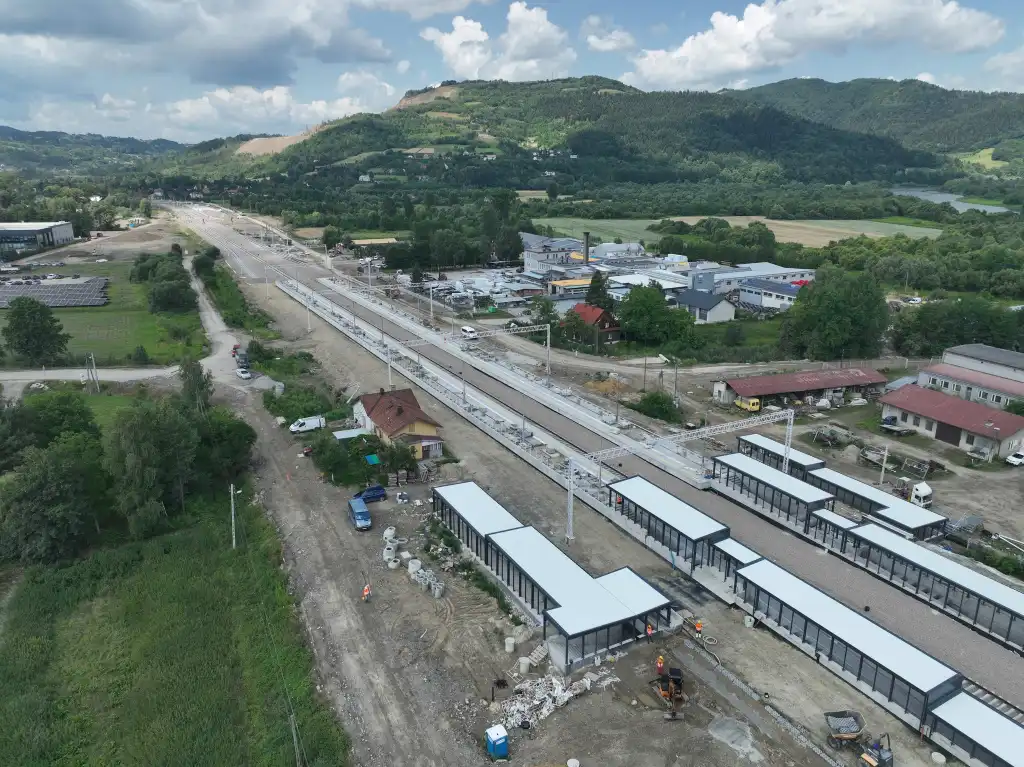 Modernizacja linii Klęczany – Nowy Sącz nabiera tempa