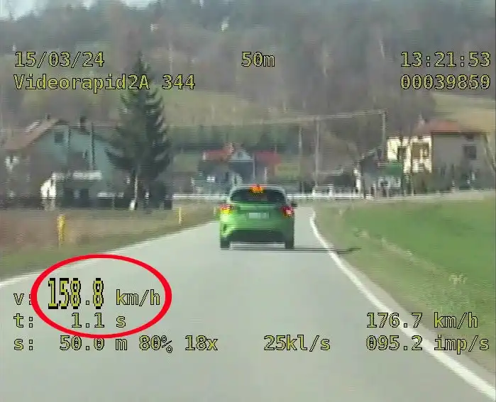 Stadła: 26-latek pędził w terenie zabudowanym prawie 160 km/h