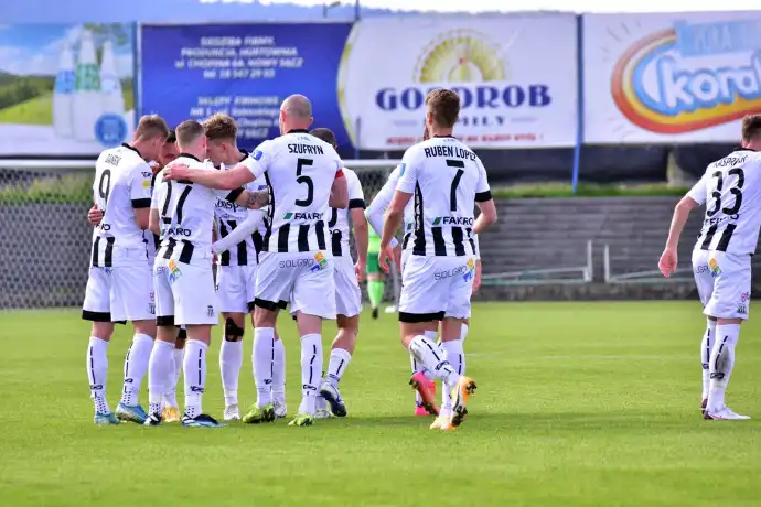 Kolejne z rzędu zwycięstwo drużyny Sandecji. 2:1 w meczu z Koroną Kielce