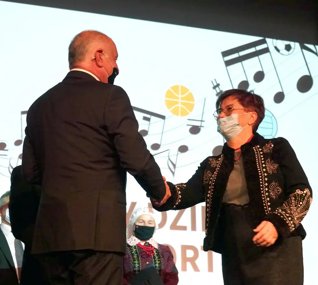 Powiatowy Dzień Działacza Sportu i Kultury: Starosta nagrodził animatorów kultury i zespoły regionalne