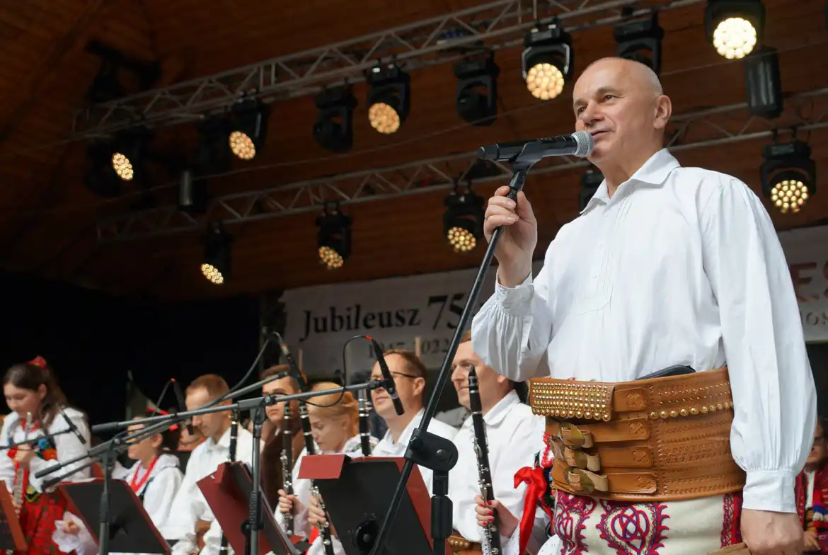 Muzycy Orkiestry Dętej z Łącka uhonorowani przez starostę nowosądeckiego