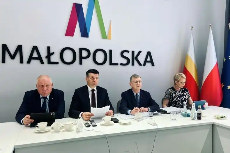 Małopolska inwestuje w przyszłość. Ponad 191 mln zł z Funduszy Europejskich na transport, infrastrukturę, edukację i usługi społeczne