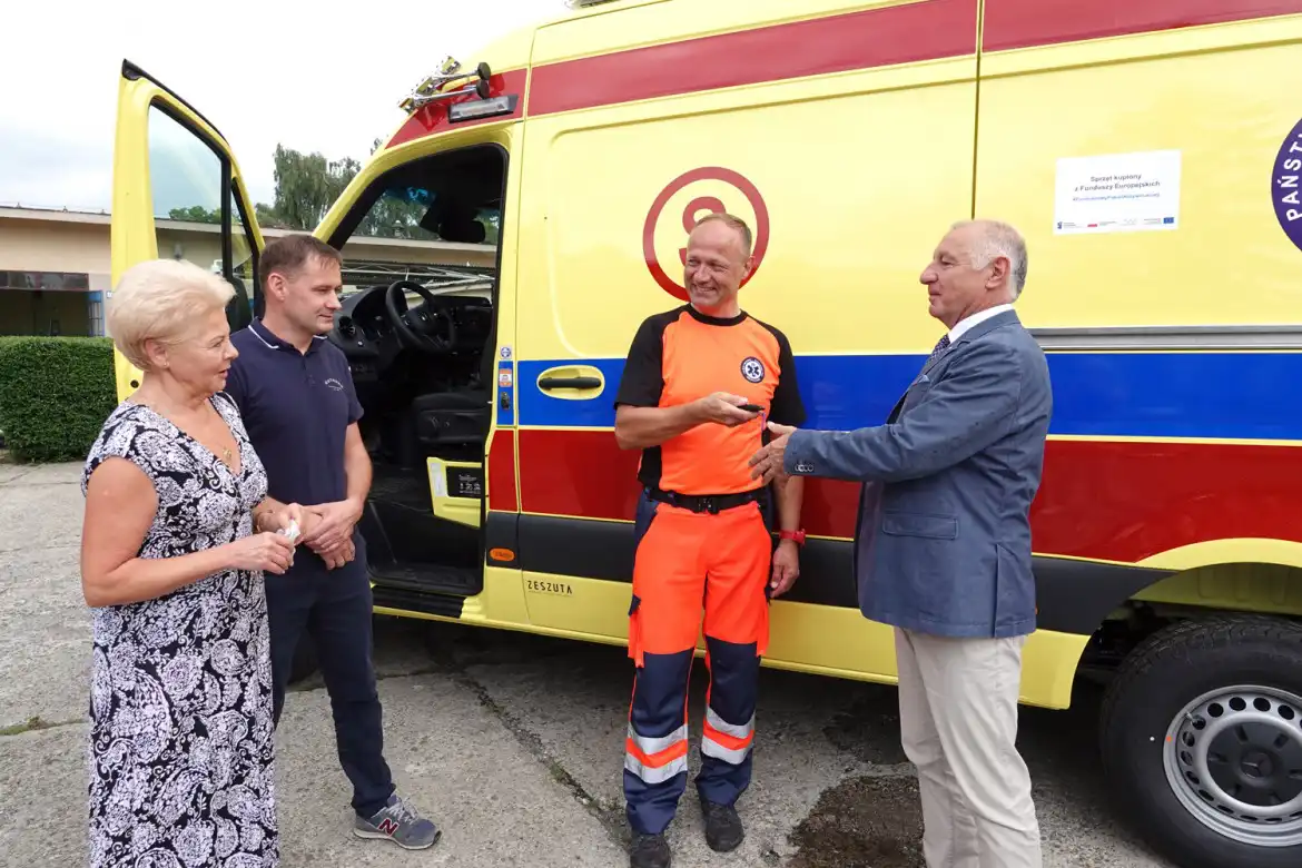 Sądeckie Pogotowie Ratunkowe ma nową karetkę