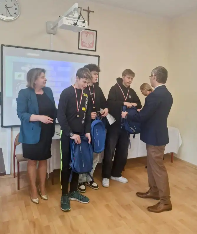 Bezpieczeństwo na drodze to podstawa. Sukces uczniów z NSP Piekiełko