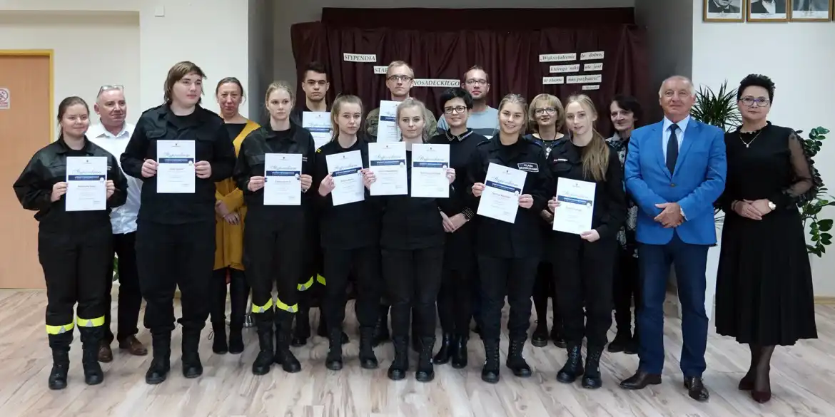 Kolejni uczniowie ze stypendium od starosty nowosądeckiego