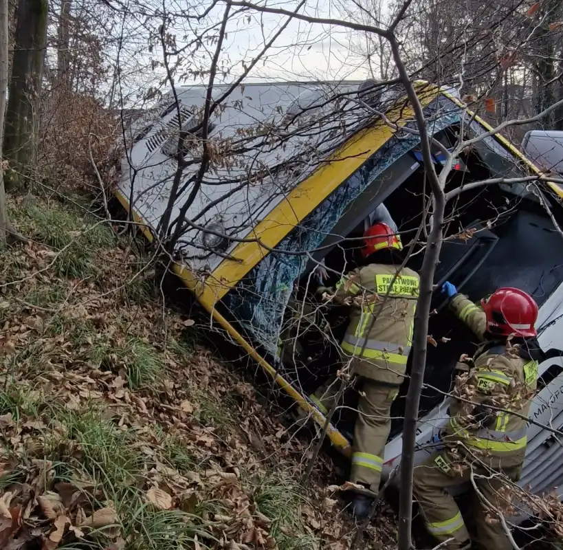 Bochnia: Wypadek autobusu w miejscowości Kopaliny