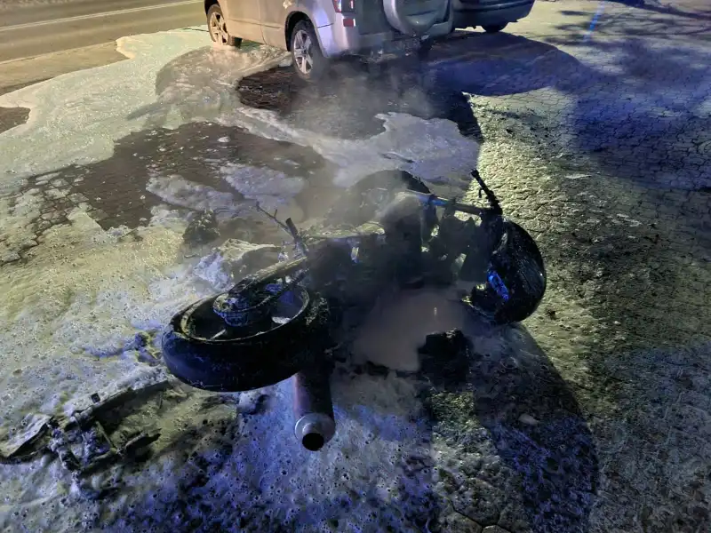 Pożar w Krynicy-Zdroju na ul. Kraszewskiego. Płonął motocykl