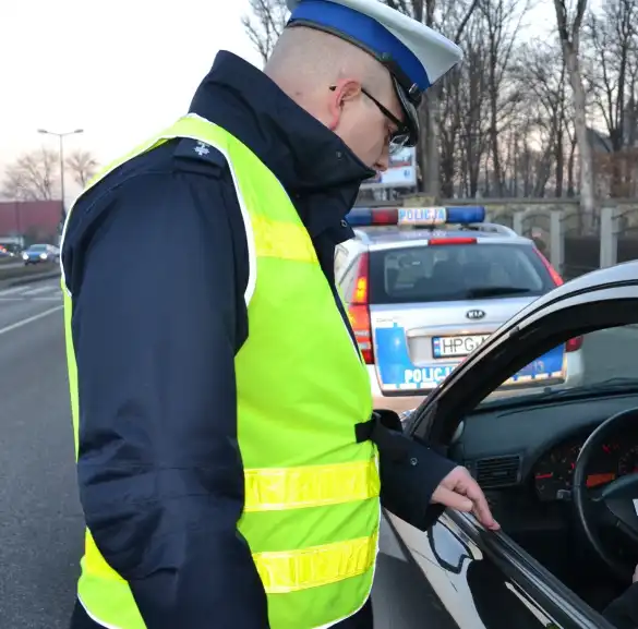 Sądeccy policjanci w 5 dni zatrzymali aż 13 nietrzeźwych kierowców. Rekordzista miał 4 promile alkoholu