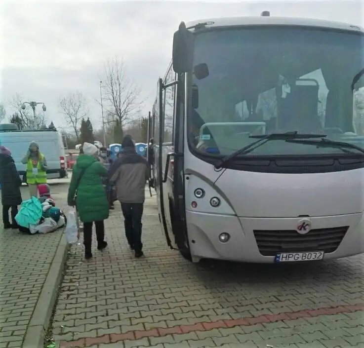 Sądeccy policjanci angażują się w pomoc obywatelom Ukrainy