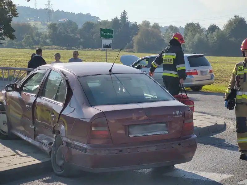 Kolizja w Wielopolu. Jedna osoba trafiła do szpitala