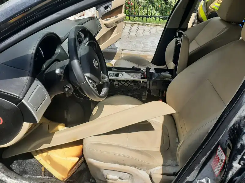 Cieniawa: Strażacy gasili pożar osobówki. Płonące auto znajdowało się na zatoczce autobusowej