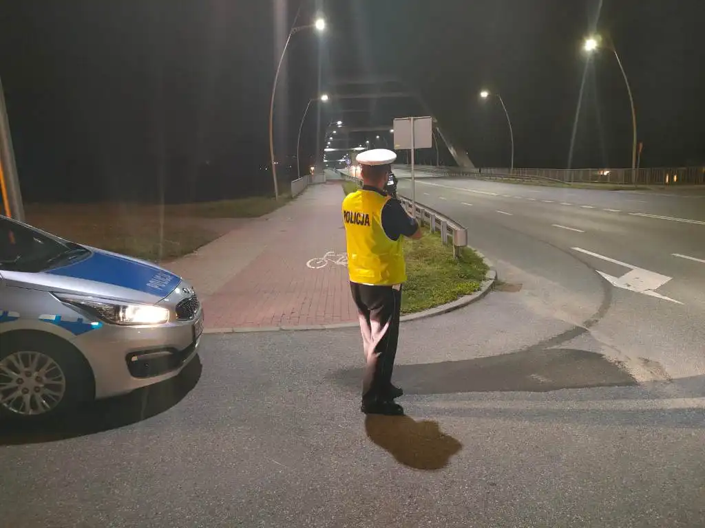 Sądecka drogówka w akcji. Zatrzymane prawa jazdy i dowody rejestracyjne