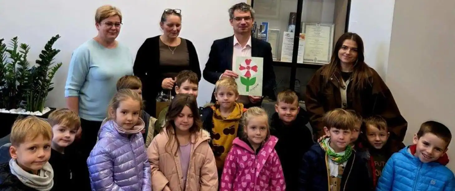 Mali patrioci w Urzędzie Gminy Tymbark