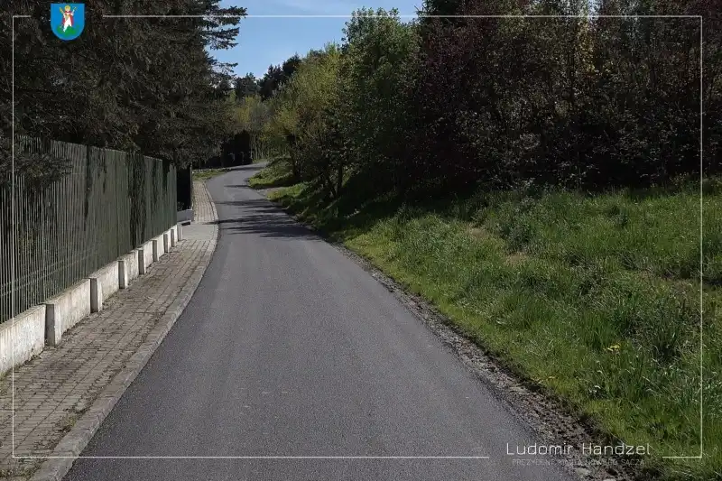 Nowy Sącz: Ul. Obłazy z nowym asfaltem
