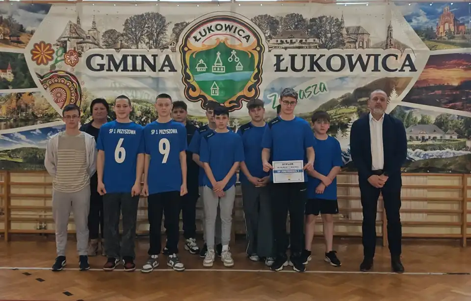 Igrzyska Młodzieży Szkolnej w Piłce Ręcznej. Sportowe emocje w Łukowicy