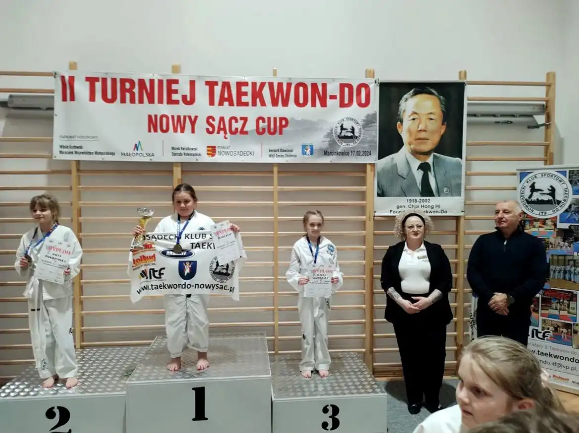Mistrzostwa taekwon-do w hali sportowej w Marcinkowicach
