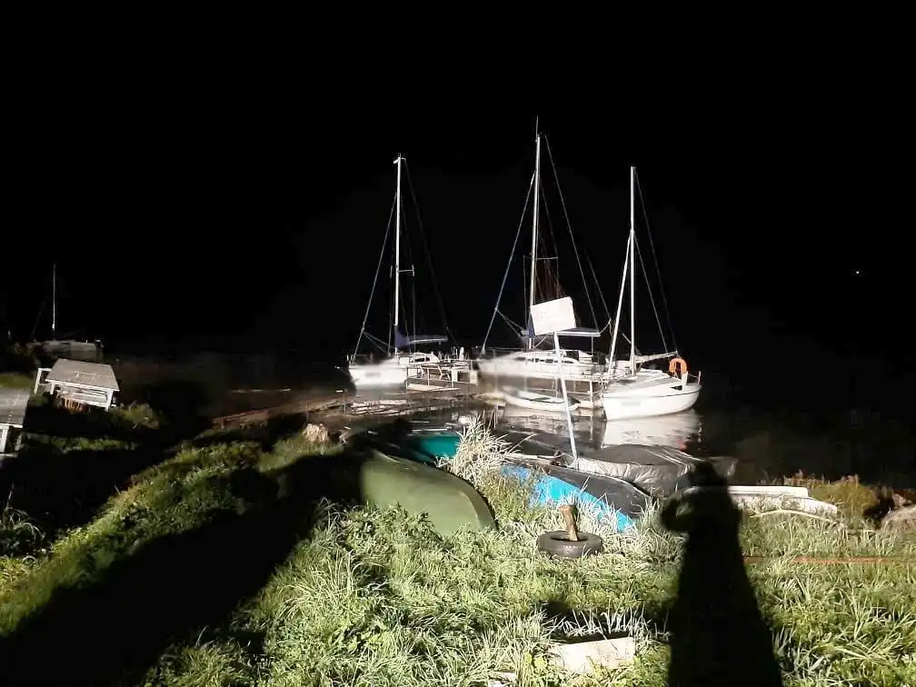 Tragedia na Jeziorze Rożnowskim. Nie żyje starszy mężczyzna
