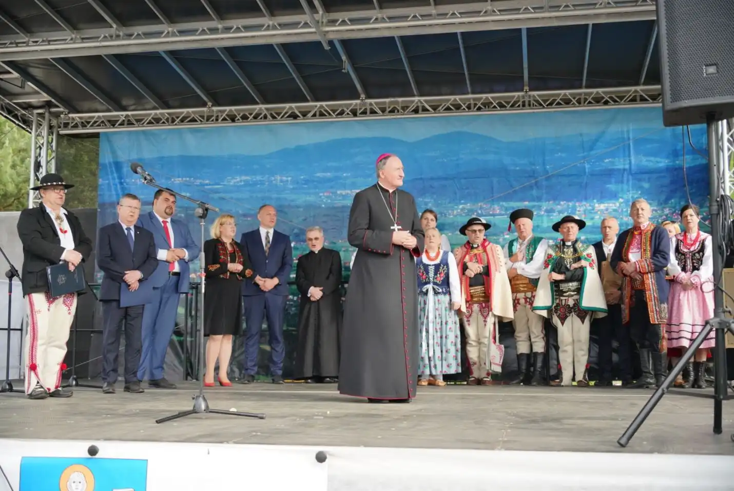 Uroczysta Msza święta regionalna w oprawie góralsko-lachowskiej w Jazowsku