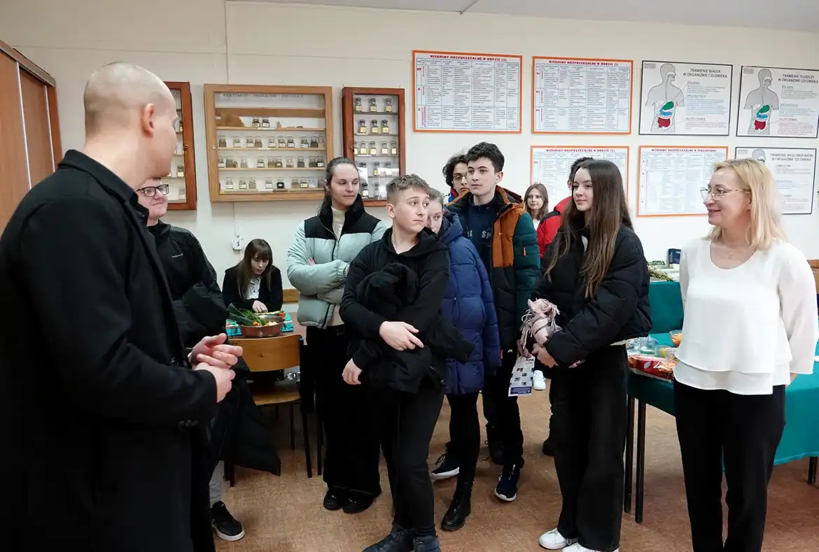 Tłumy ósmoklasistów na Dniu Otwartym w ZSP w Nawojowej