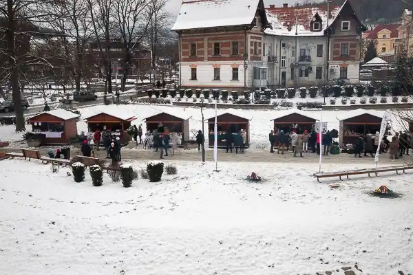 Krynicki Jarmark Bożonarodzeniowy. Smaki, tradycja i radość świąt