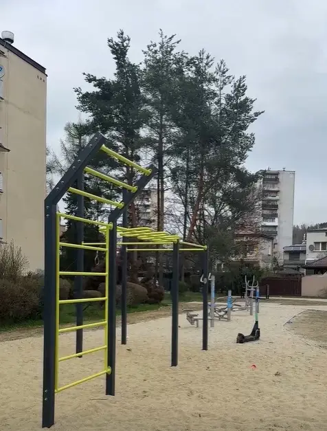 Dzieci już korzystają, a miasto zapowiada więcej. Nowa przestrzeń rekreacyjna w Nowym Sączu