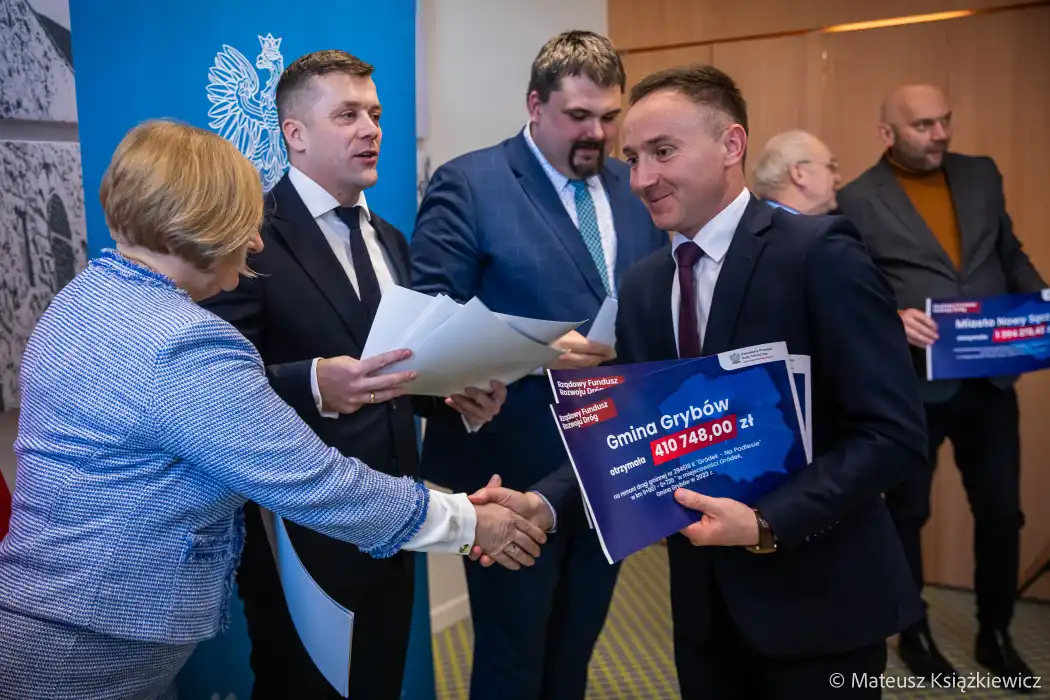 Gmina Grybów z dofinansowaniem na realizację dwóch inwestycji
