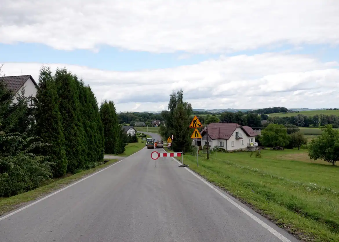 Dobiegają końca prace przy remoncie drogi powiatowej Grybów-Krużlowa Wyżna
