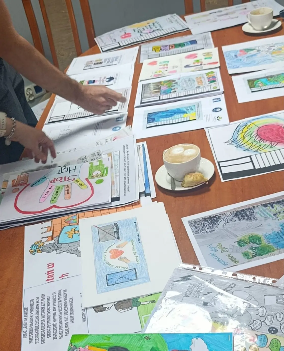 Pierwszoklasistka ze Świniarska wygrała konkurs. Jej projekt trafi na mural w Chełmcu