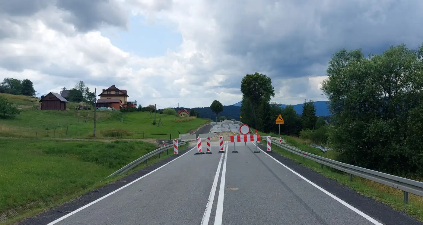 Podpisano umowę na badania geotechniczne i ekspertyzę osuwiska w Kasinie Wielkiej