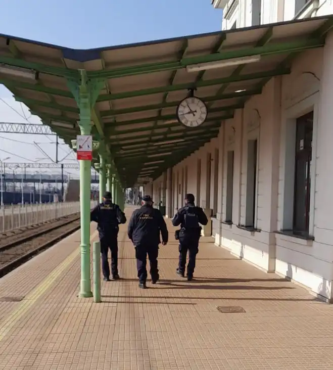 Sądeccy policjanci angażują się w pomoc obywatelom Ukrainy