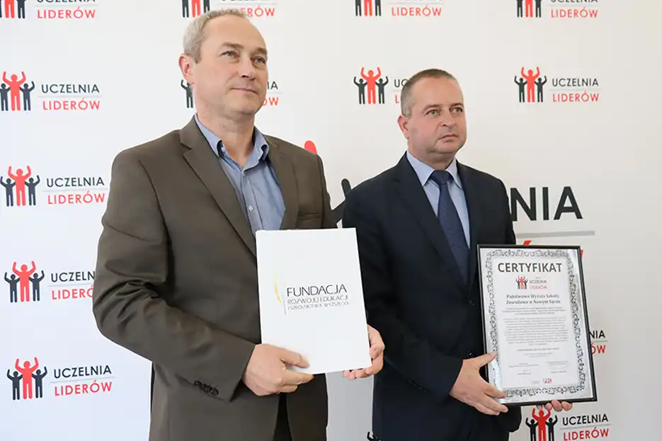 PWSZ Uczelnią Liderów 2022 z wyróżnieniem